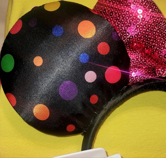 Disneys Minnie Mouse ear headband with a sequined bow and polka dot ears. NWT - Picture 3 of 6